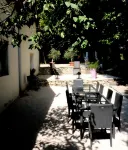 Cottage 10 people in a park with swimming pool Hotels in Argilly