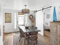 Edgartown Village Home w/ Pool. 4bdrm / 3.5bth Hotels in Edgartown