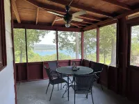 Quaint Family, Couples Cottage ON The Lake! Stunning View, Near Marinas, Trails - Chalets