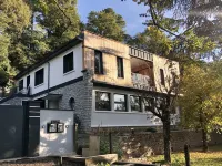House in a green setting 2 minutes from Brive Hotels in Malemort