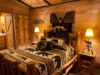 NEW Cabin Discounted Price! Spacious Lodge, TheaterRm,NFL Sunday,2 Pools,Fishing Hotels near Honeysuckle Rose Boutique