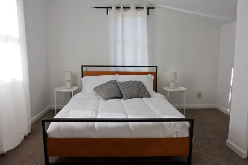 Modern Riverfront Getaway on Little Miami River Symmes Township住宿飯店