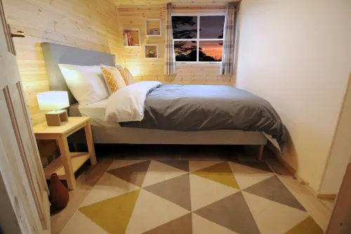 Luxury Scandi Cabin On A Hill, With Stunning Views Across Cornwall >NEAR ST IVES