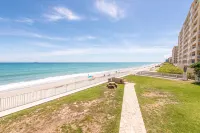 Oceanfront Condo w/ Balcony & Direct Beach Access, Unit 227