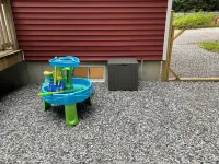 Swift River waterfront fully renovated family and dog friendly home in Tamworth