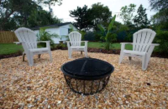 Fire Pit Oasis Near Jensen Beach with Private Backyard Oasis. Hotels near Elk's Park Recreation Area