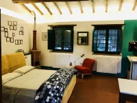Casina MeMe in Tuscany Hotels in Pescia