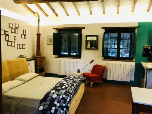Casina MeMe in Tuscany Hotels in Pescia