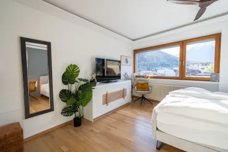 Ausblick Kleinjuwel im Herzen Merans mit Parkplatz, Panoramablick und Bike Raum Отели в г. Мерано