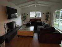 Remodeled cozy family surf house with jacuzzi and pool located near the beach!