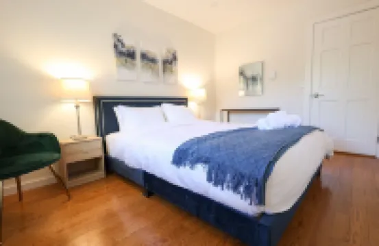 (New Listing) Beautiful mountain home on private road