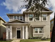 Riverwalk, Alamo, Alamodome and Downtown - Blocks away! Professionally Decorated Hotels in Southtown