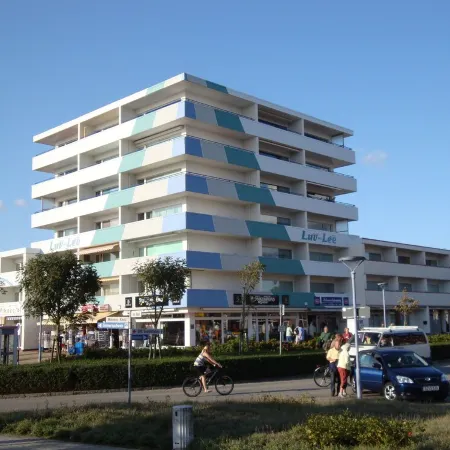 Apartment 62 in the house windward and leeward in a prime location