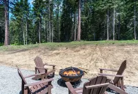 Forested Oasis for the Whole Family- Pet Friendly! Game Room, Hot tub and more!