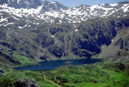 Lorences Rural Apartments for 4 people Отели в г. Камин Реаль де ла Меса