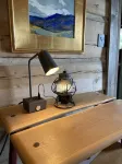 The Log House, Montana. Handmade & luxurious cabin. 10 min from Main St.