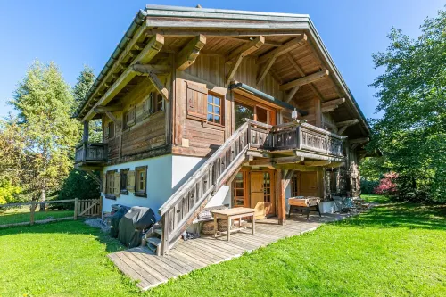 Charming chalet Hotels in Demi-Quartier