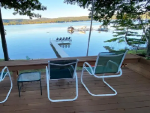 Large house on beautiful lake, adjoins Sleeping Bear Dunes National Lakeshore