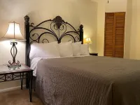 #2 (Water) Home in the Heart of Utah- You are part of our community Hotels in Torrey