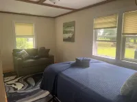 Yarmouth Cottage by the Bay