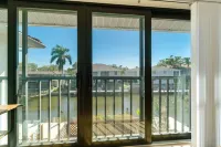 Paradise on the Bay!