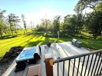 NEW - The Boardwalk on North Long Lake Brainerd with Hot Tub, Pet-Friendly Hotels in First Assessment