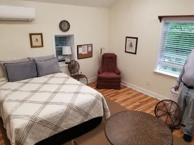 Cottage on Hamby