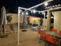 Family-friendly villa with private pool in a fantastic location. Hotels in Benidoleig