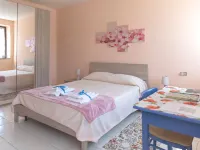 A Country House near the Lake Cod. 012104-CNI-00006 IT012104C24MJ5EPRC Hotels in Monvalle