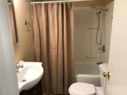 Freshly Remodeled 2 Bedroom, Full Kitchen, living Room Suite, in Cascade unit #4 Hotels in Cascade