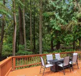 Forest Haven in Bellingham - 4Br, 7 Beds, Firepit