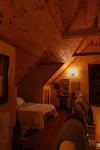 Peaceful Fishing and Mindful Retreat Cabin on Little Red River