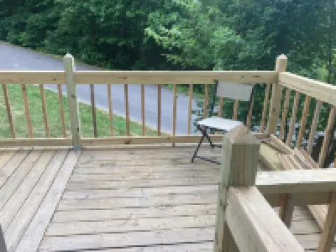 Home in Powell Valley Shores Close to Flat Hollow Marina & Powell Valley Marina