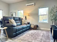 Quiet 2Br Condo Near Downtown