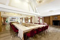 Hôtel Château Tilques Hotels in Wismes