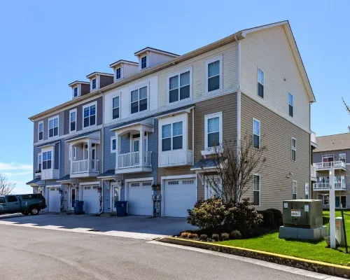 🏖️BAY VIEW TOWN HOME WEST OC SPACIOUS 3 BD/4 BA POOL  DOG FRIENDLY  FREEWIFI 🩴 Hotels in West Ocean City