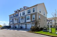 🏖️BAY VIEW TOWN HOME WEST OC SPACIOUS 3 BD/4 BA POOL  DOG FRIENDLY  FREEWIFI 🩴 Hotels in West Ocean City