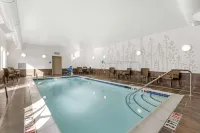 Sleep Inn & Suites Cumberland - Pools