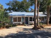 Discounted Fall Rates:  3 Minutes Walk to Beach. Bikes, Umbrellas, Wagons! Các khách sạn gần Seaside Golf Course