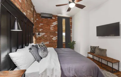 A Cleveland Modern and Historic Apartment Unit 105