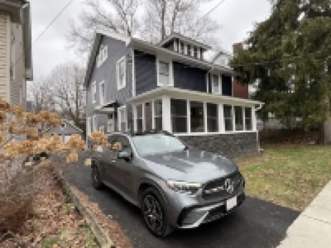 New 5 Bed 2 Bath near Syracuse University and Downtown with Plenty of Parking