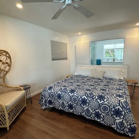 5 bedroom - Deep Dockage & Heated Pool in Islamorada.