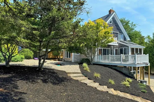 Walk to Beach! Hyannis Family Haven w/ Deck - Bãi biển