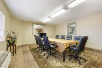Comfort Inn University Center Отели в г. Фэрфакс