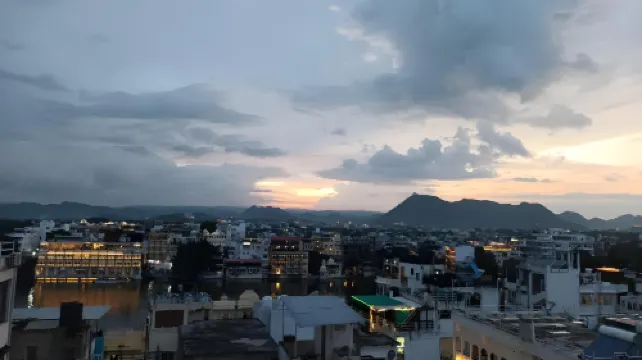 賈格尼瓦思旅館