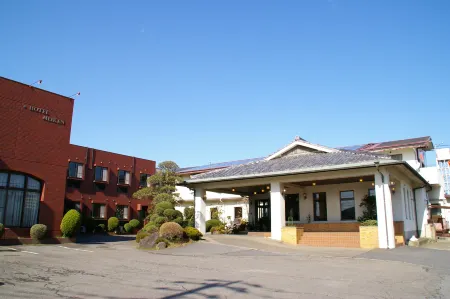 Hotel Meiken Отели рядом со станцией JR Tsuchiura station