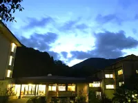 Gyokusenkaku Hotels in 