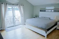 Lakefront Home with Private Dock on Lake Winnisquam, 15 Min from Gunstock Mtn