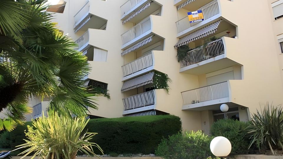 Azur 3000