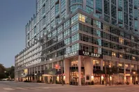 SoHo Hotel Toronto Hotels in Entertainment District